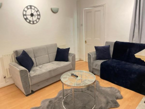 Hometel Digs Local Comfy Property Sleeps 11